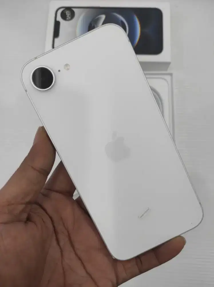 Iphone 16e 128
Granai ibox
Mulus 99%
Bh 100%
Fulset original 
Garansii