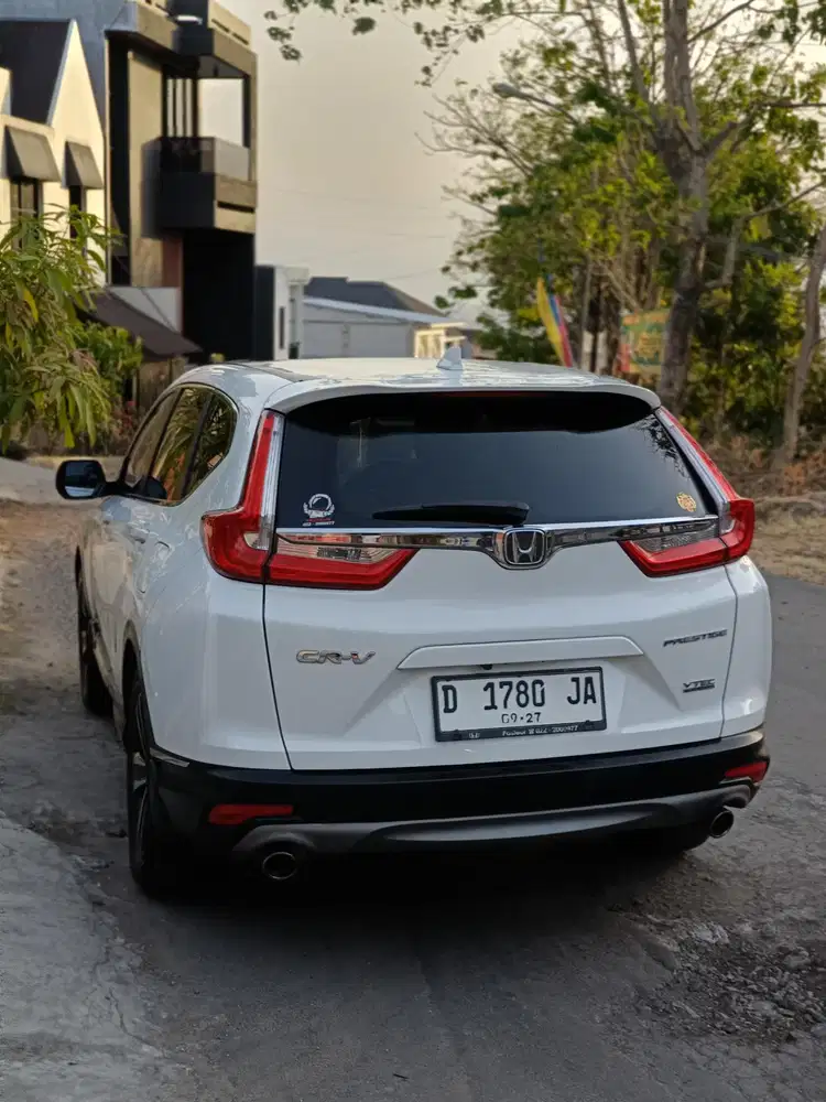 Crv turbo prestige tahun 2017 low km 87rb/tt boleh cash lebih bagus