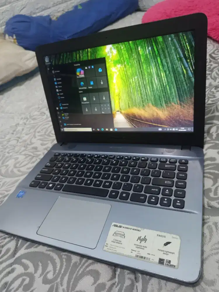 Laptop Asus X441N Ram 4gb/SSD 128GB .batre awet