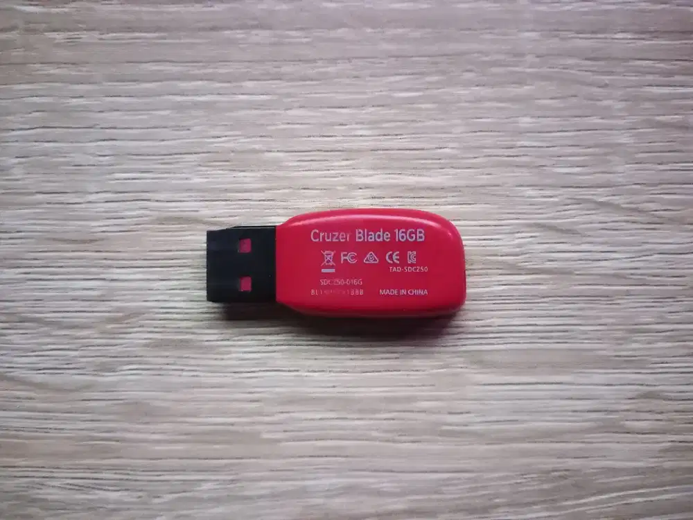 Flash Drive / Flash Disk Sandisk 16 GB