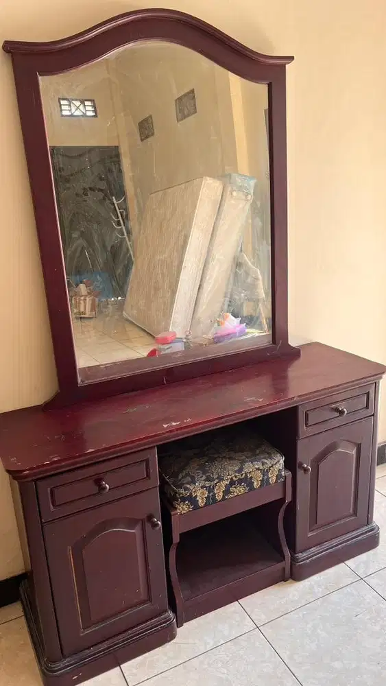 Meja Rias Kayu Solid Vintage Klasik + Kaca + Kursi Stool