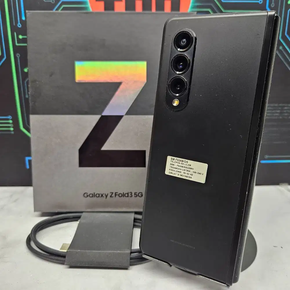 Samsung Galaxy Z Fold 3 5G 12/512GB Black SEIN Resmi Fullset No Minus