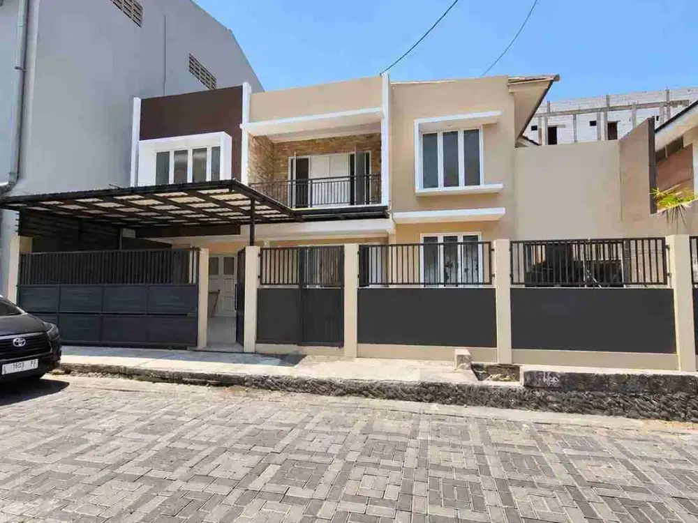 Dijual Rumah besar second terawat Pradah