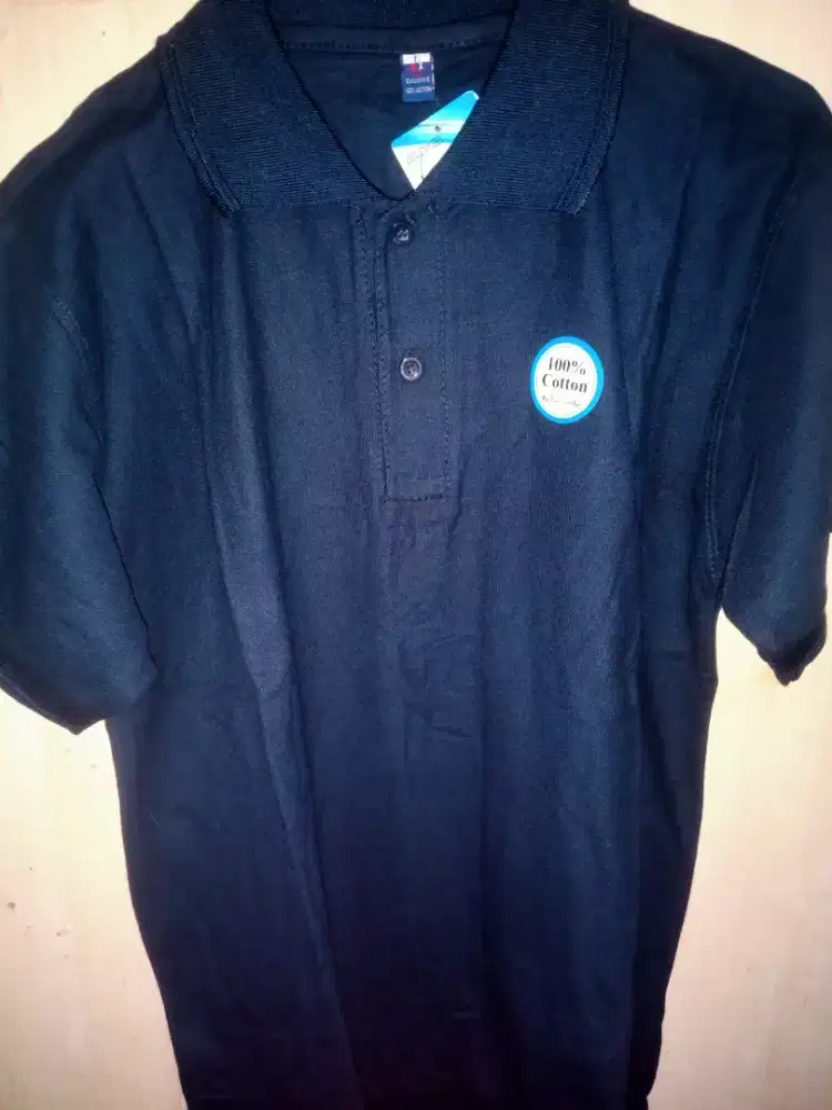 Baju polo pria kerah