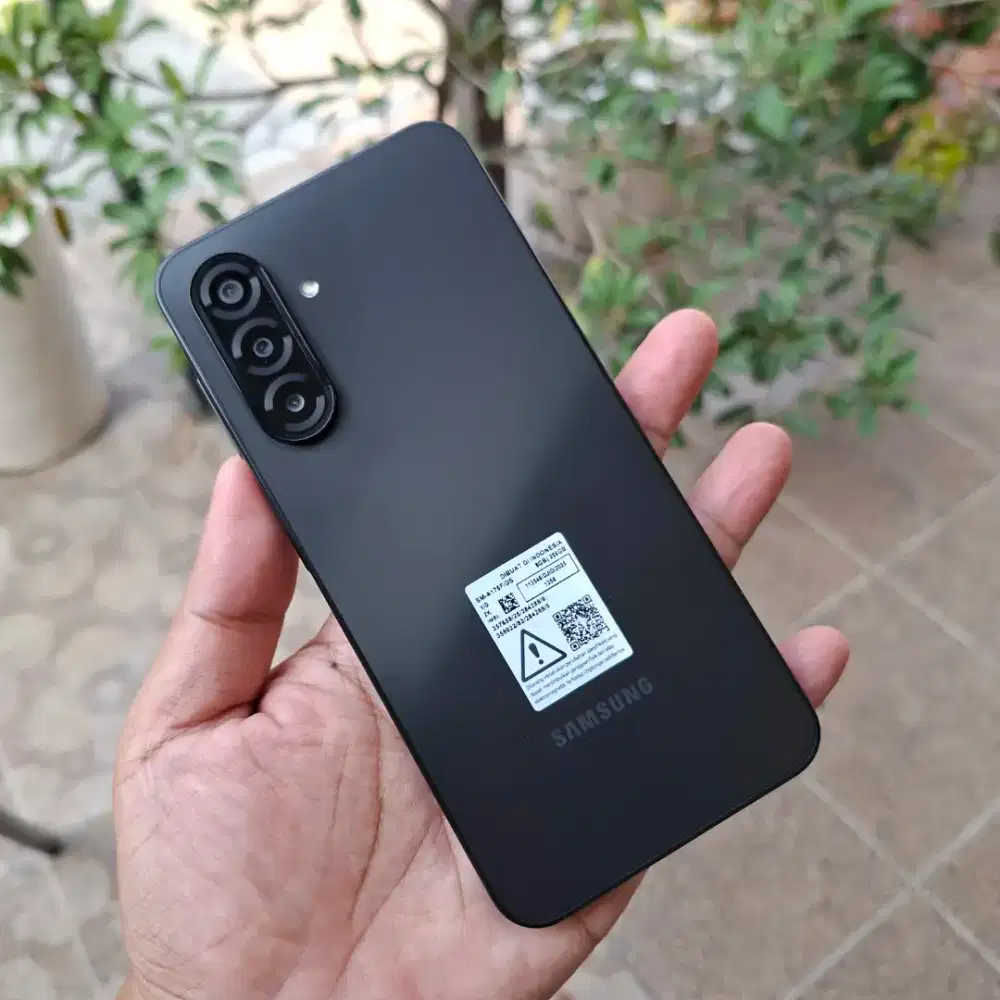 Samsung A17 8/256GB masih garansi resmi sein