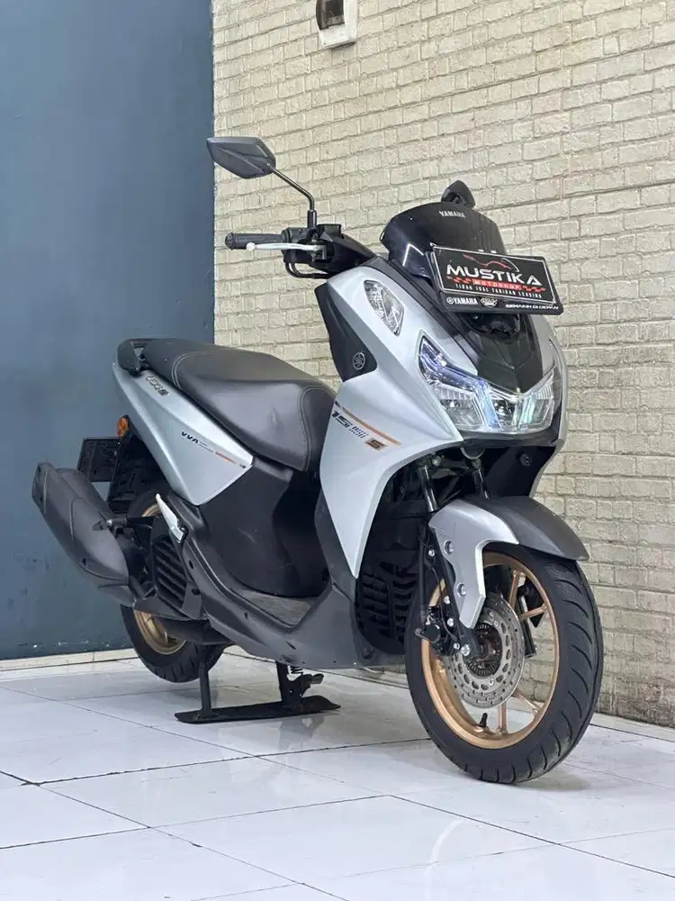 Yamaha lexi 155 2024 mustika