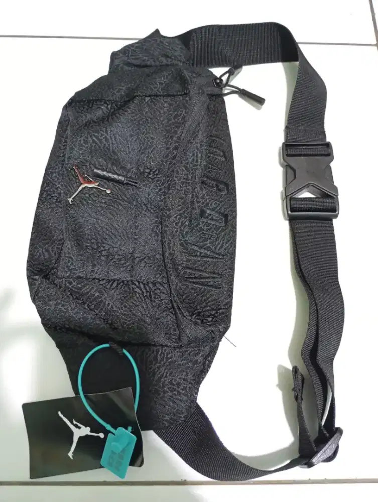 tas slempang pinggang sling bag waist bag nike air jordan kondisi baru