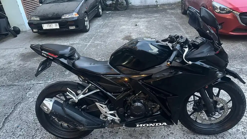 Cbr 150R 2018 warna putih