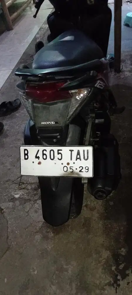 Dijual honda KZR 125 th 2014