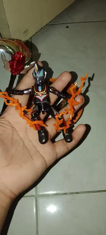 Mainan blokees ultraman