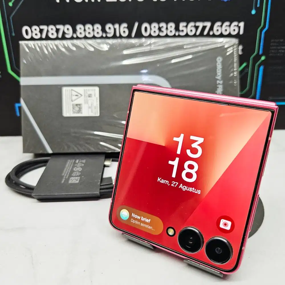 Samsung Galaxy Z Flip 7 12/256GB Like New Coral Red SEIN Fullset