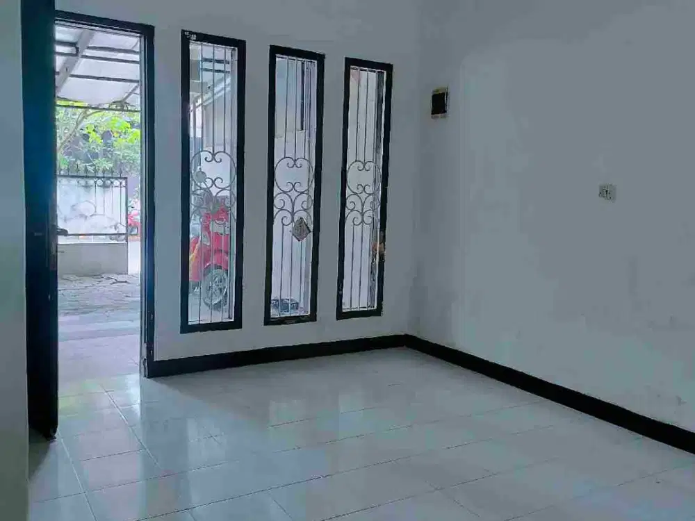 DISEWAKAN RUMAH 2LANTAI HARGA 33JT/THN KOMP GRAHA PRIMA RANCABOLANG/DISEWAKAN APA ADANYA.
