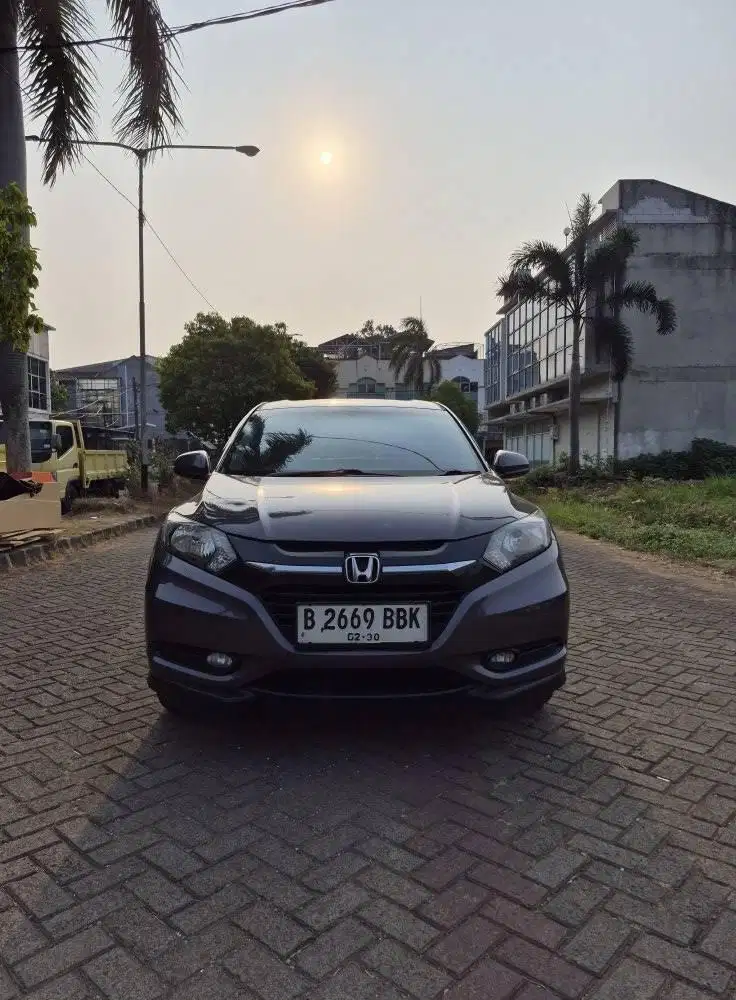 DP 10 JUTA HRV E CVT 2015