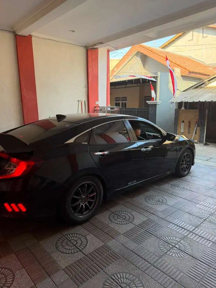 Honda Civic 2018 Bensin