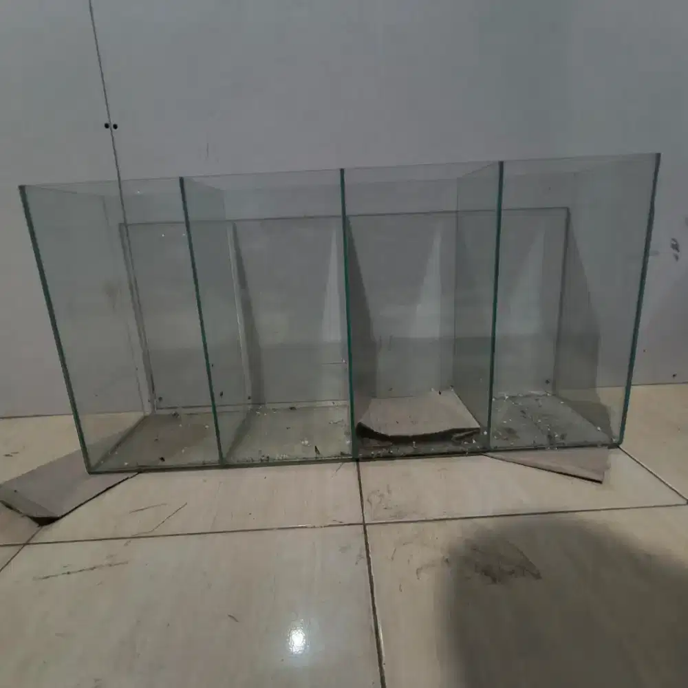 Aquarium display jus buah