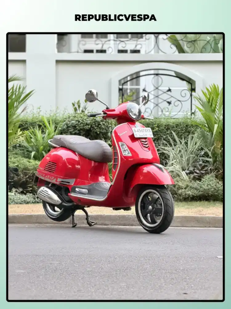 JUAL CEPAT PIAGGIO VESPA GTS 150 3V TAHUN 2016 PERFECT CONDITION