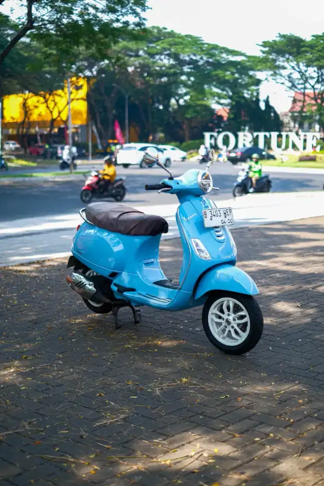 PIAGGIO VESPA LX 125 IGET FACELIFT 2024 TERMURAH BERGARANSI MESIN 1 TH