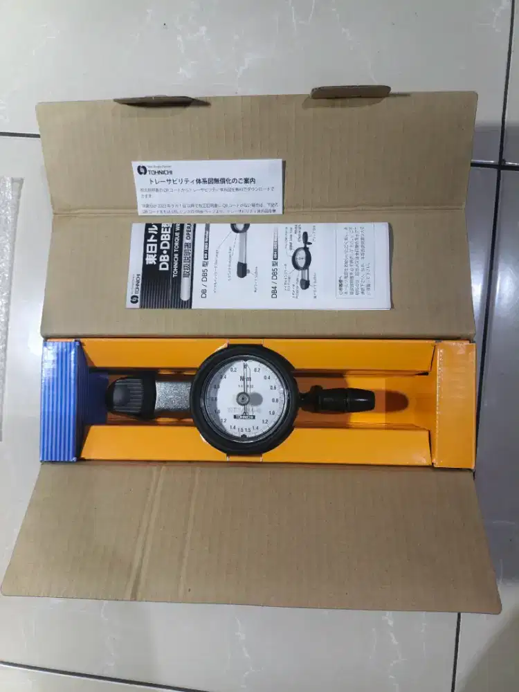 Torque Wrench, Dial Indicator