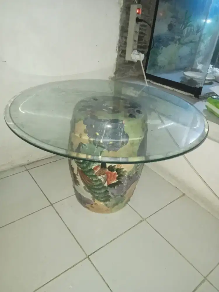 Guci porselen motif klasik