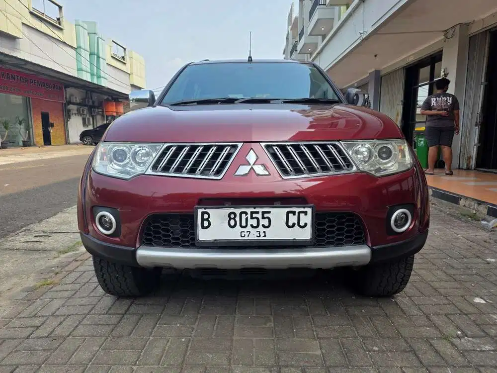 Pajero Exceed Diesel 2011 Merah Tangan Pertama Dari Baru Full Original