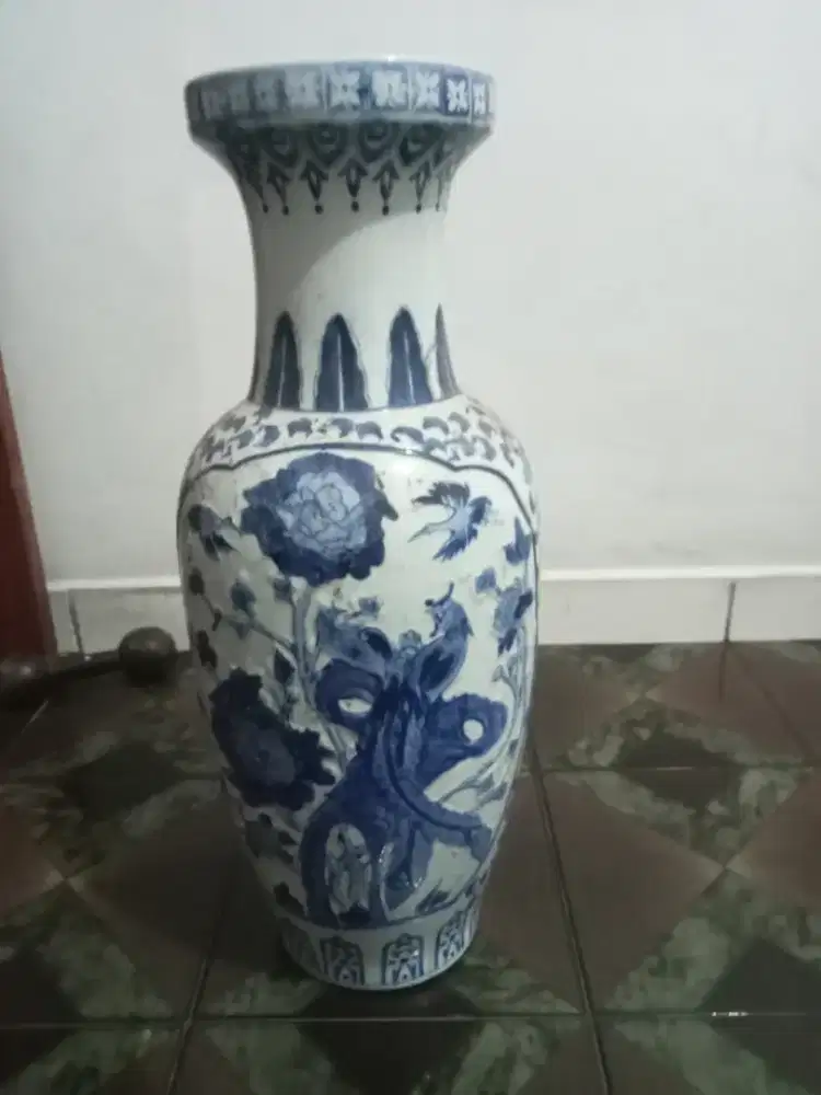 Guci keramik motif