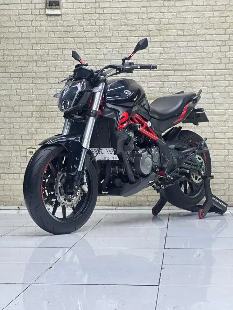 Benelli TNT 250 2019 mustika