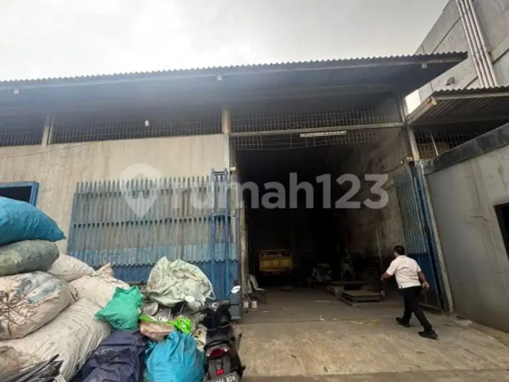 Dijual Tanah dan Bangunan Daan Mogot