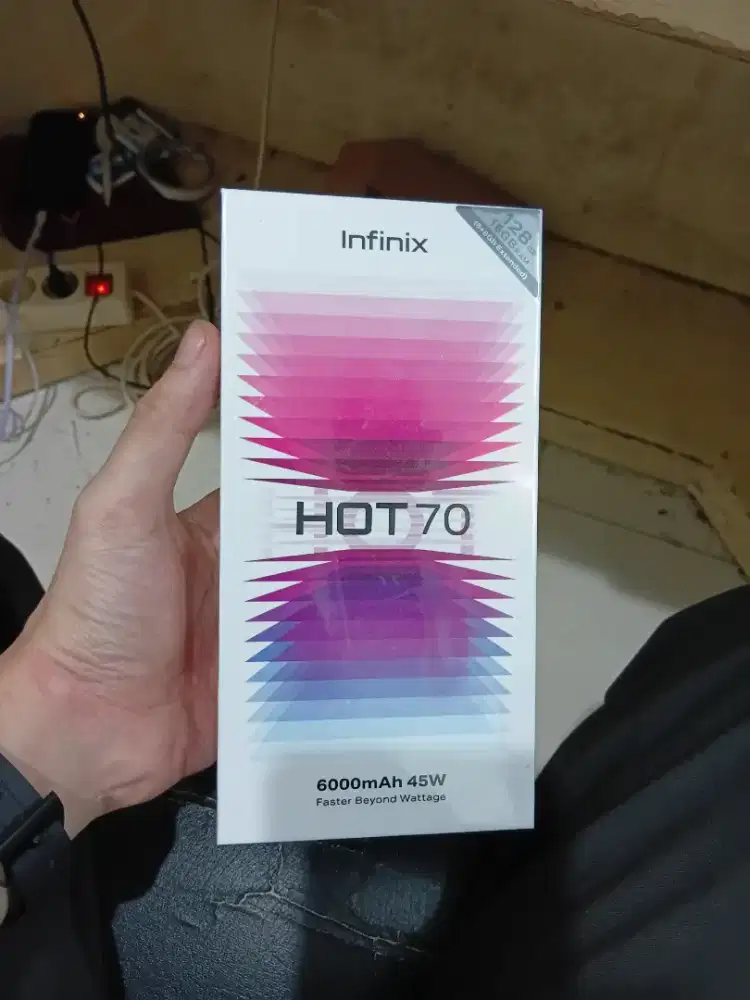 Infinix Hot 70 8/128 new