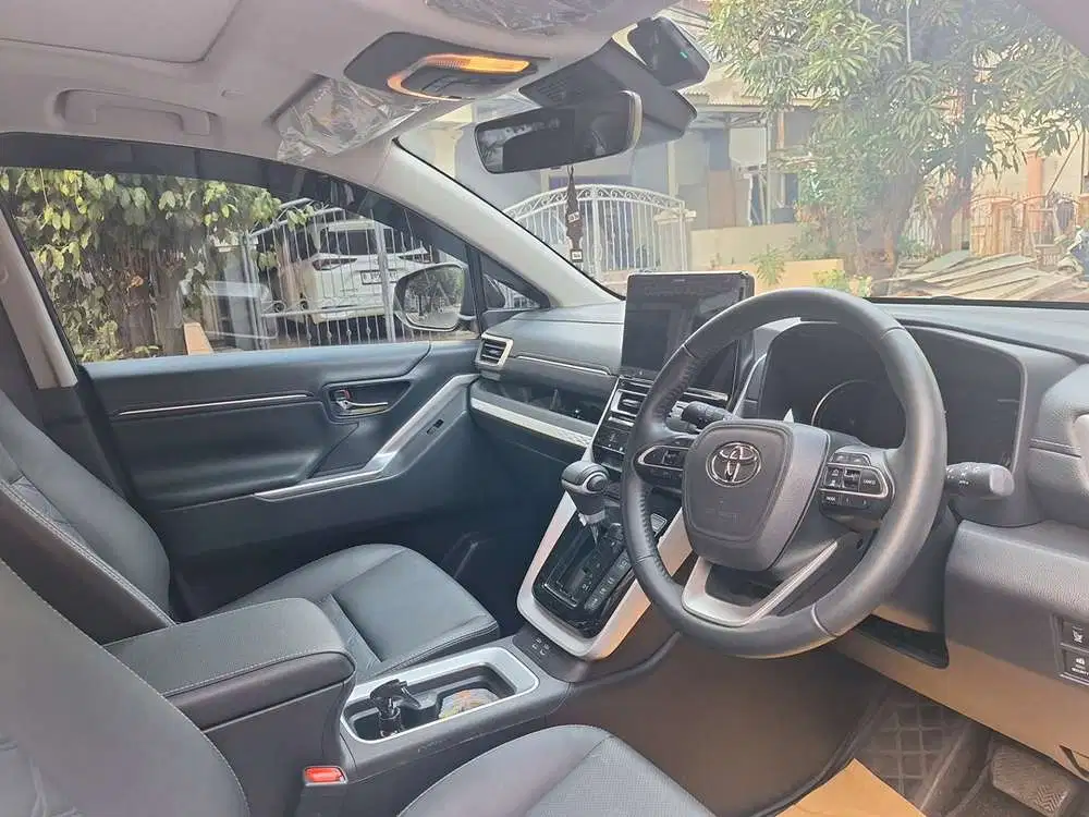 Toyota Kijang Innova 2023 Hybrid