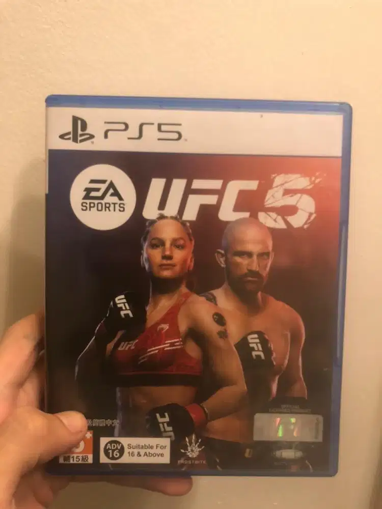Kaset UFC 5 PS5