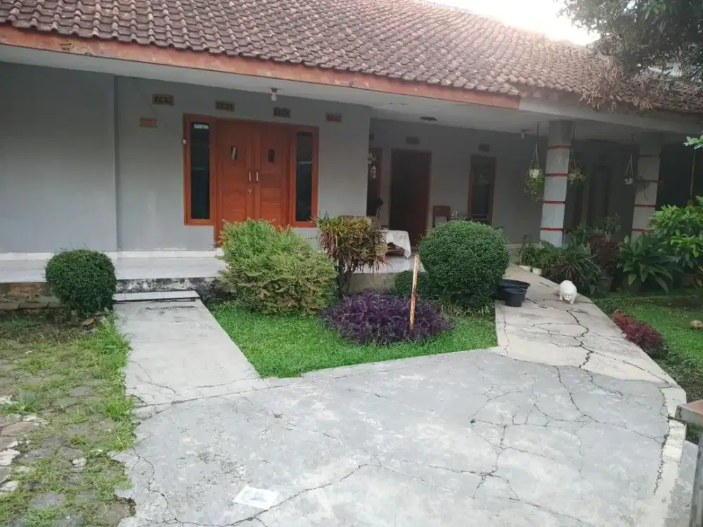 Rumah harga oke dekat santo Yusup di Cicadas bandung