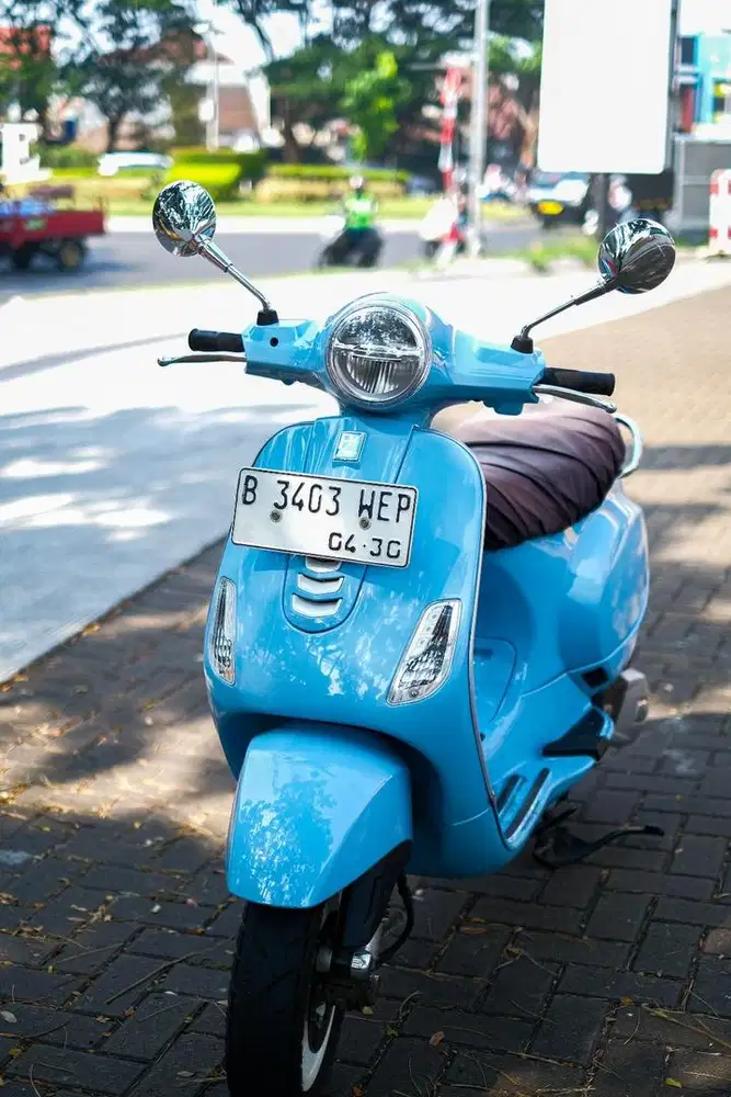 VESPA LX 125 IGET FACELIFT BLUE CAPRI