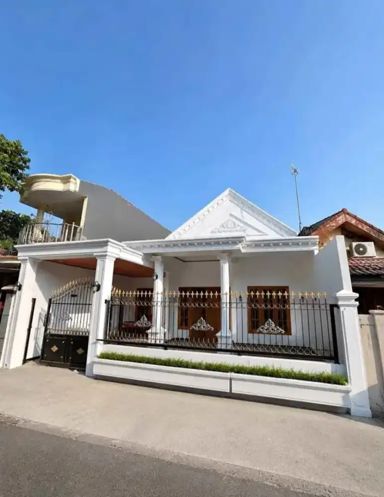 Rumah 2 lantai di kota Jombang