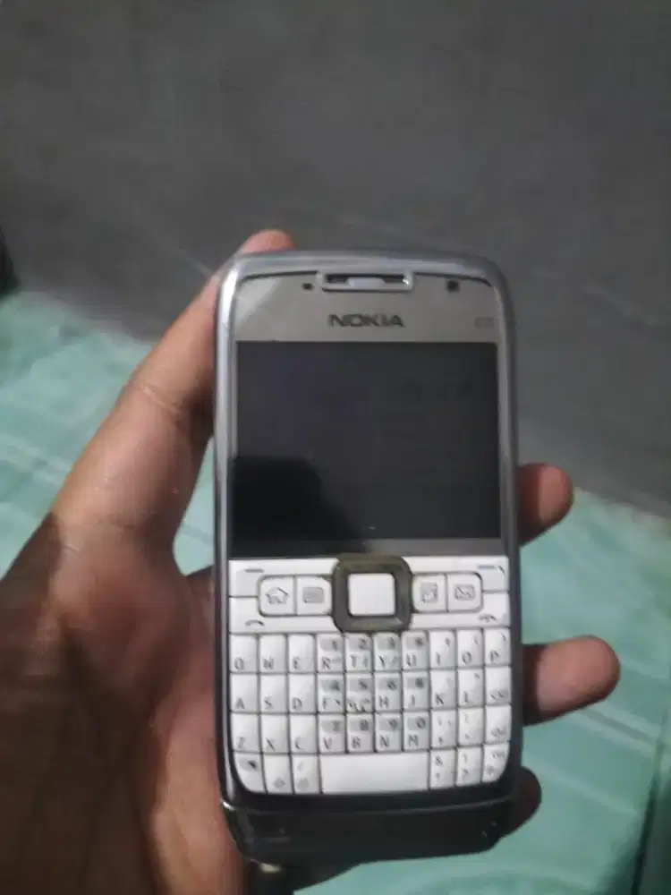 Nokia E71 HP ONLY