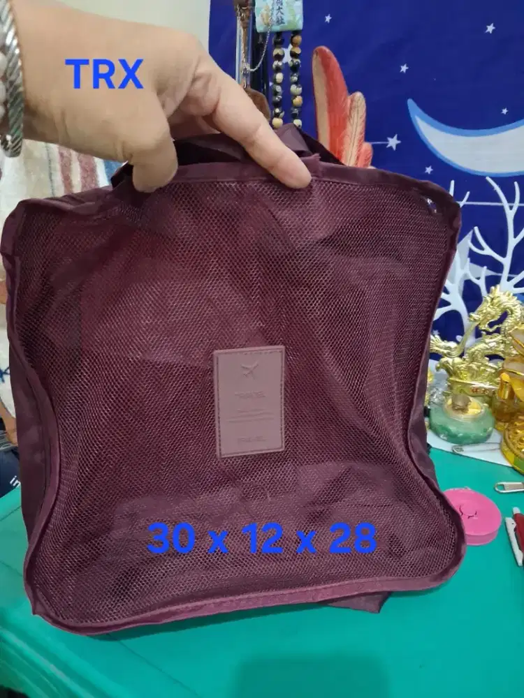 Tas travel organizer
Uk 30 x 12 x 28
Limited edition
Barang terawat
Pe