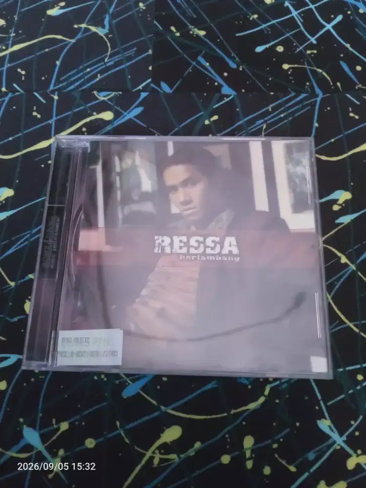 CD Original Ressa Herlambang - Self Titled (2005) - Musik Pop R&B