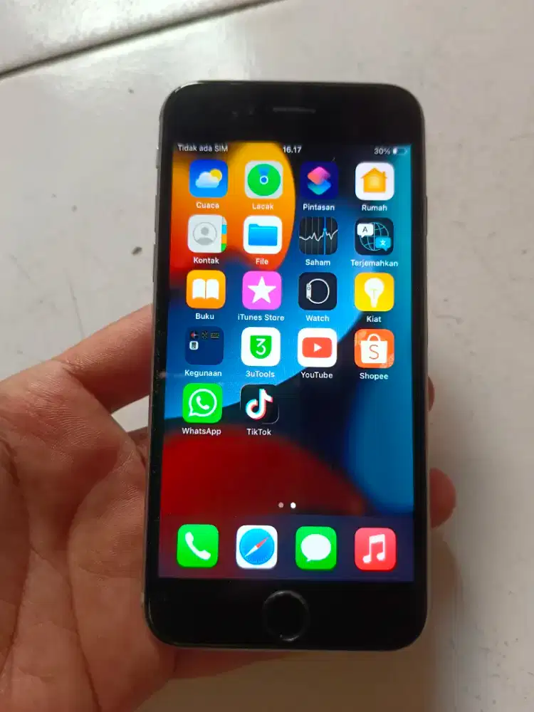 Apple iphone 6s 128 gb siap pake