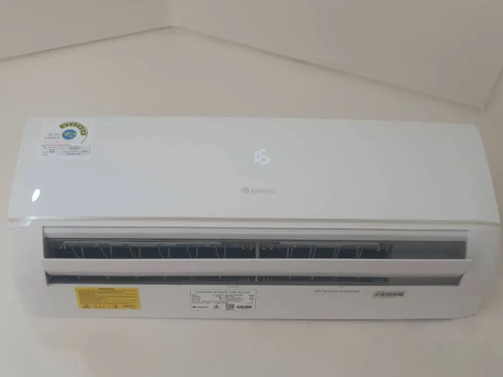 AC Merek Gree, Deluxe Low Watt 1/2 PK