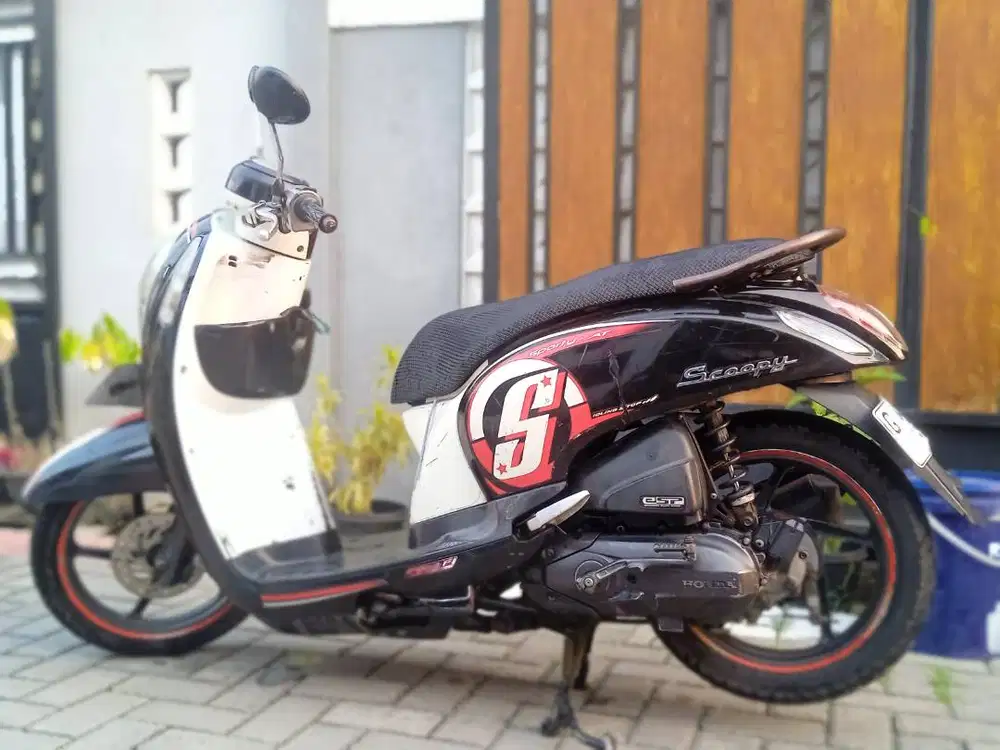HONDA SCOOPY 2016