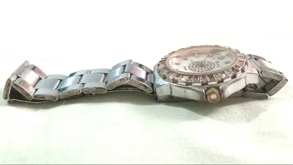 Jam tangan savina