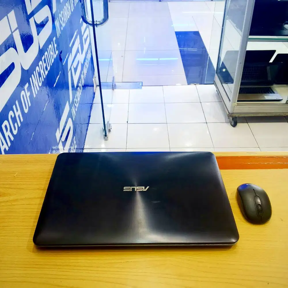 DIJUAL SIAP KERJA LAPTOP ASUS X555Q AMD A10 RAM 4GB HDD 1000GB