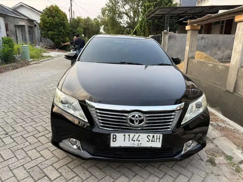 Camry terawat apik cuma 135 jt komplit lengkap pajak lancar ac dingin