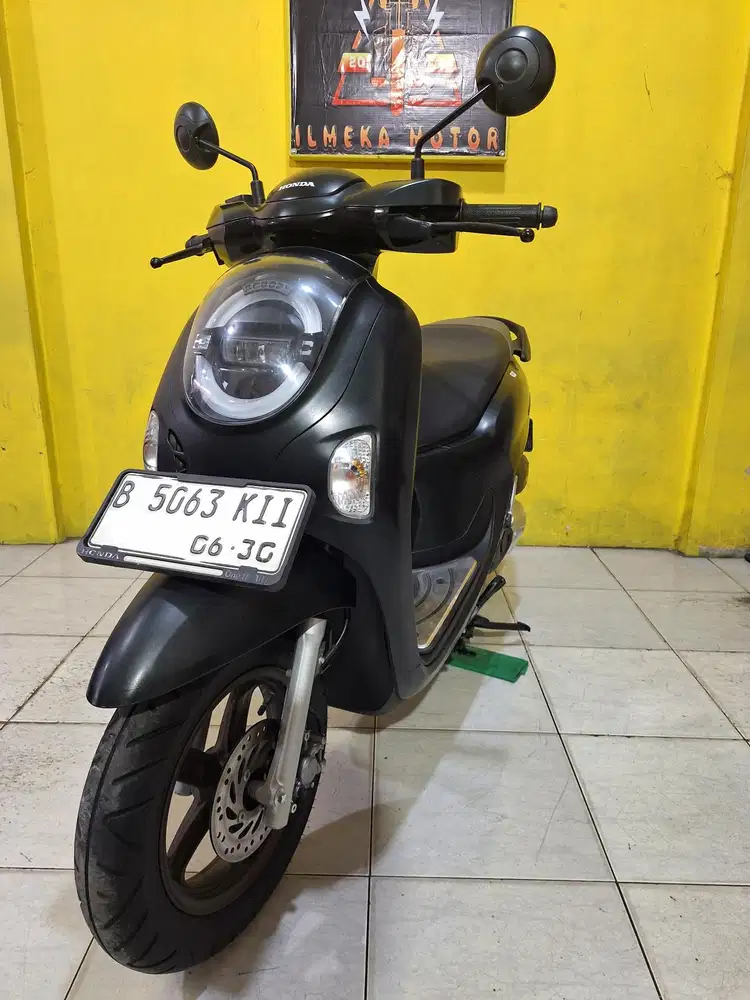 KM 8 Ribuan Honda Scoopy Prestige 2025 Cash & Credit