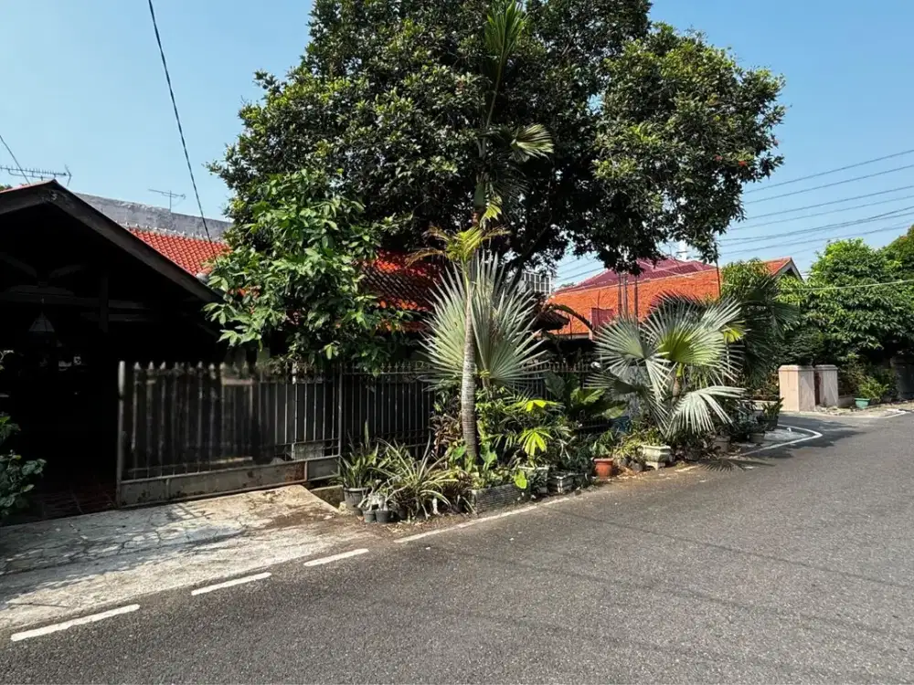 Rumah Rawamangun Jakarta dalam Komplek Lingkungan Rapih