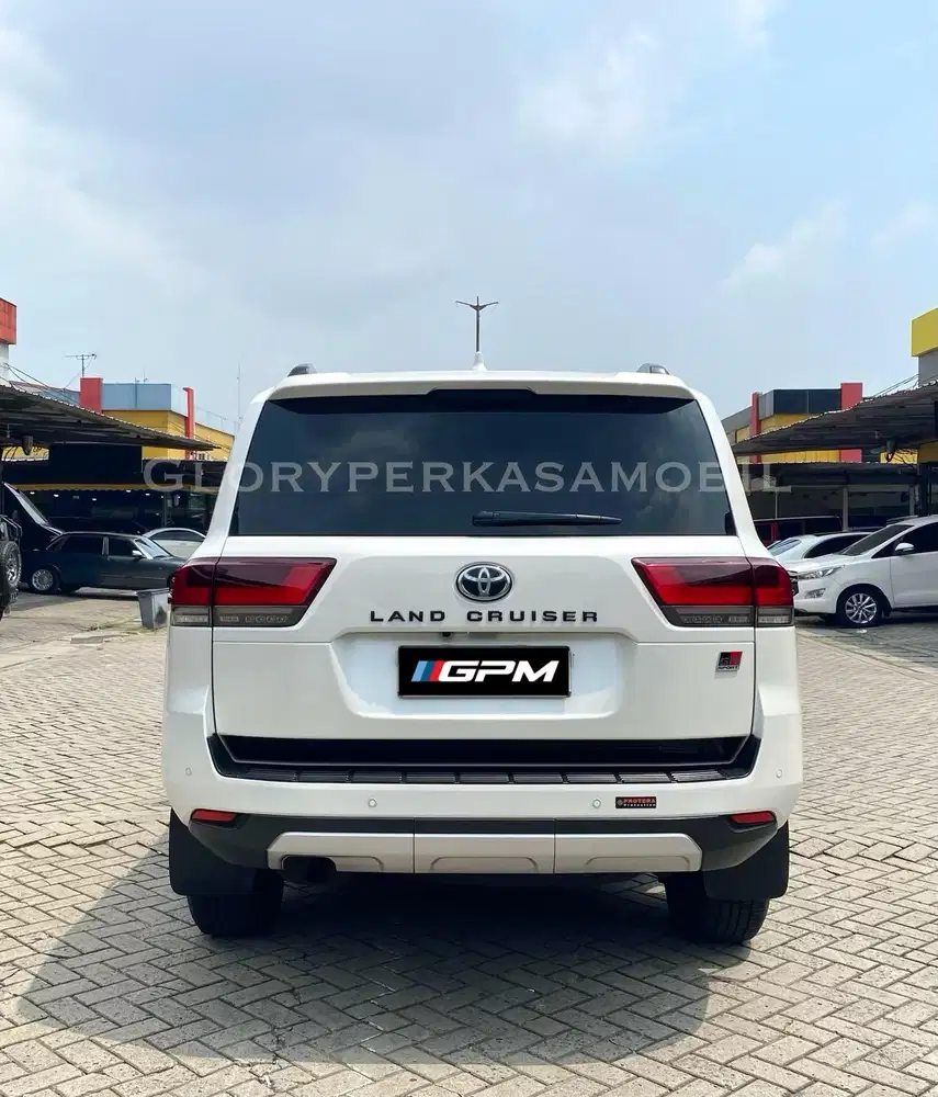Toyota Land Cruiser 300 GR 2025/ 2026 KM 10rb ANTIK Toyota LC300 GR