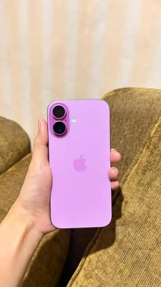 iPhone 16/128GB Like New – Garansi Resmi iBox Aktif s/d Maret 2027!