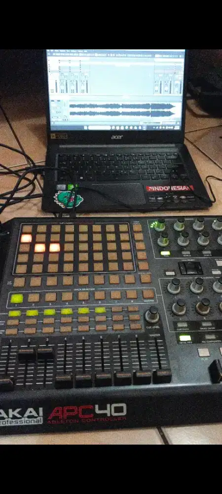 Akai APC 40 serie 1