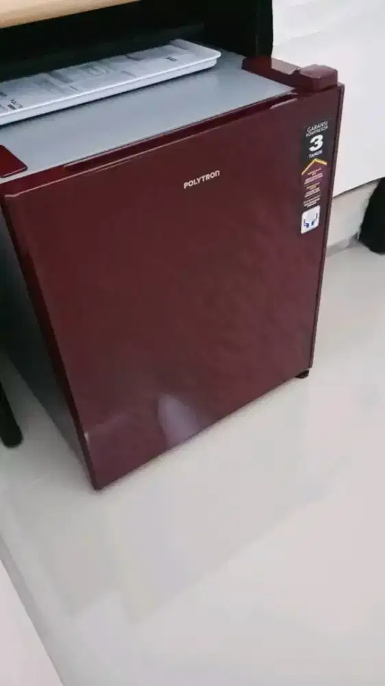 Kulkas Mini Polytron