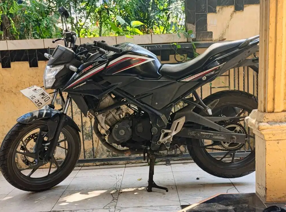 CB150R 2015 ss lengkap pajak hidup full ORI