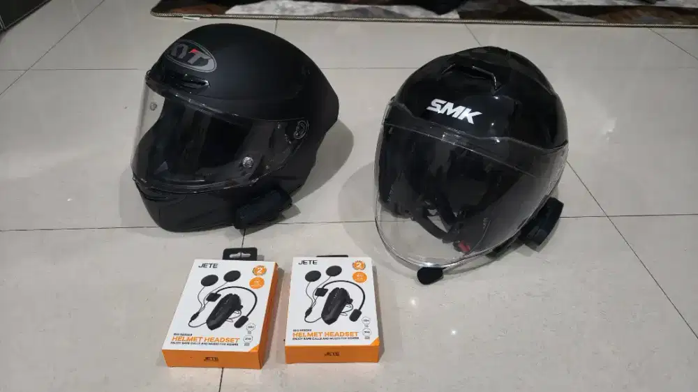JUAL 2 Buah Helm Banyak Bonus KYT TT Course SMK GTJ Kremlin